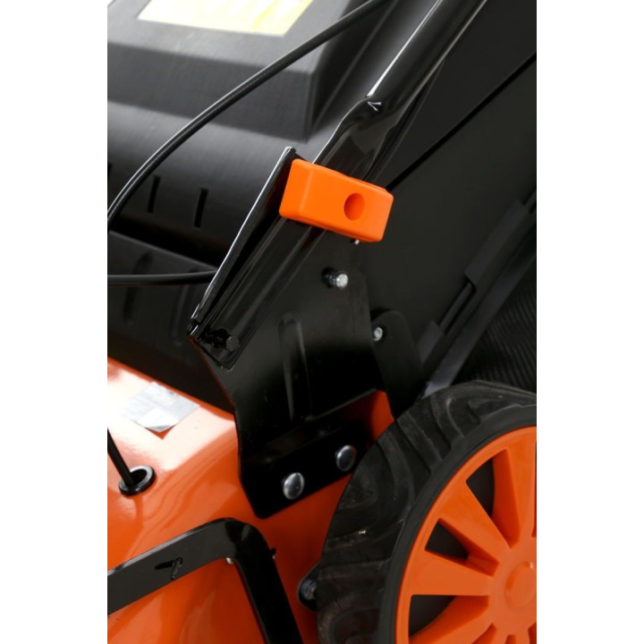 Kosiarka spalinowa 4000W KD10606