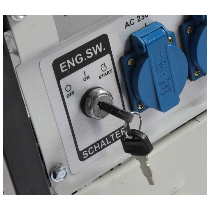 Agregat 2500W 12/230/380V KD101